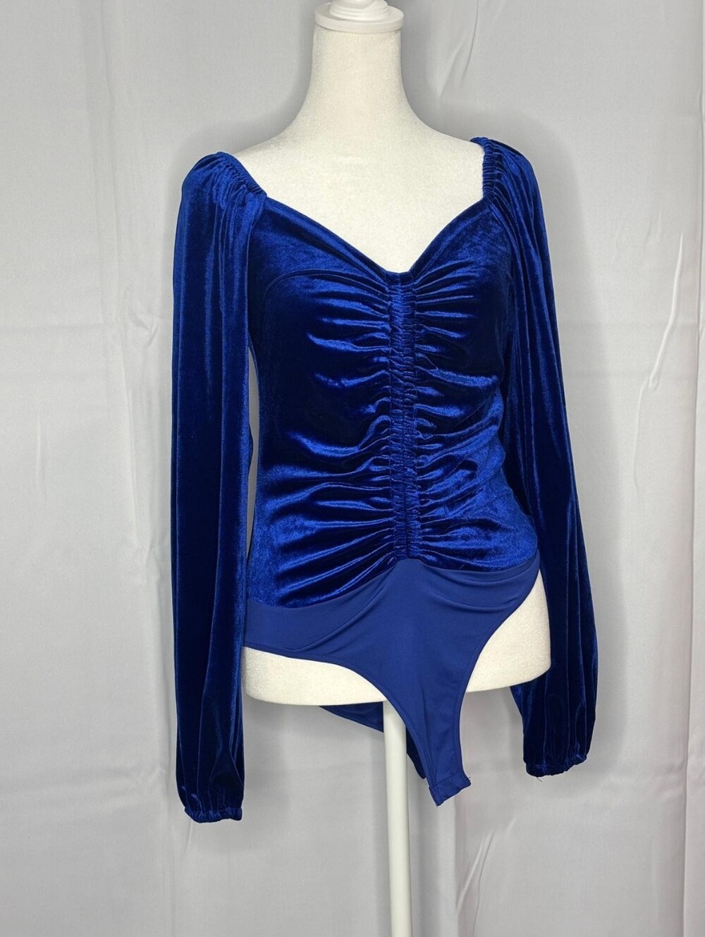 Pink Lily Women’s Large Royal Blue Velvet Ruched Long Sleeve Bodysuit